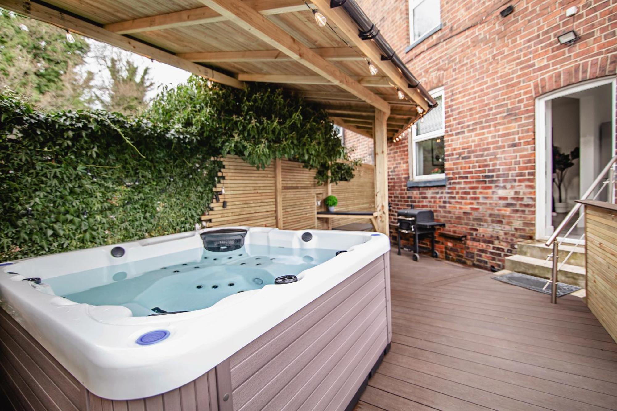 Modern Central Luxury Home With Hot Tub Sauna 11Ppl เชฟฟิลด์ ภายนอก รูปภาพ