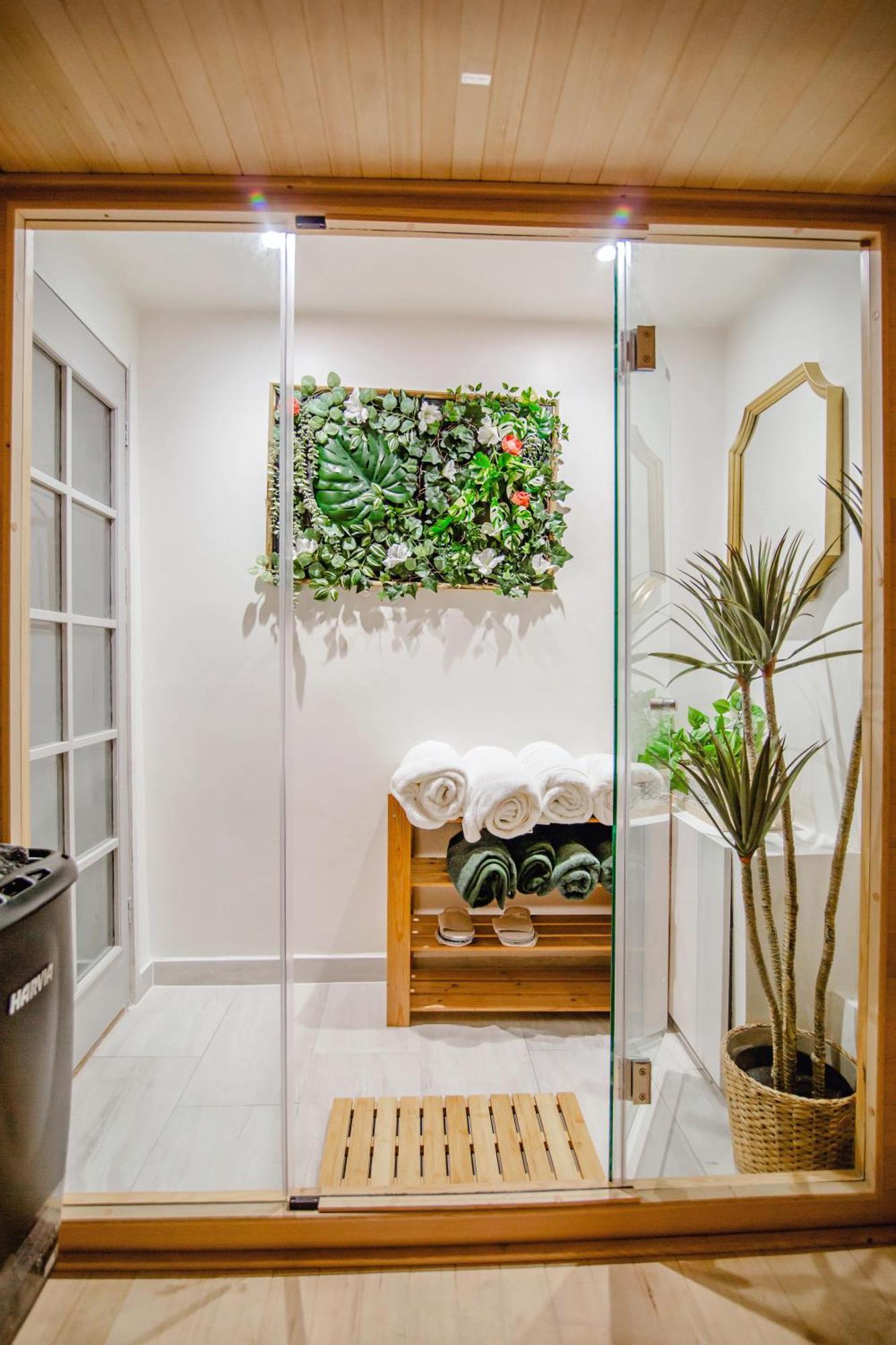 Modern Central Luxury Home With Hot Tub Sauna 11Ppl เชฟฟิลด์ ภายนอก รูปภาพ