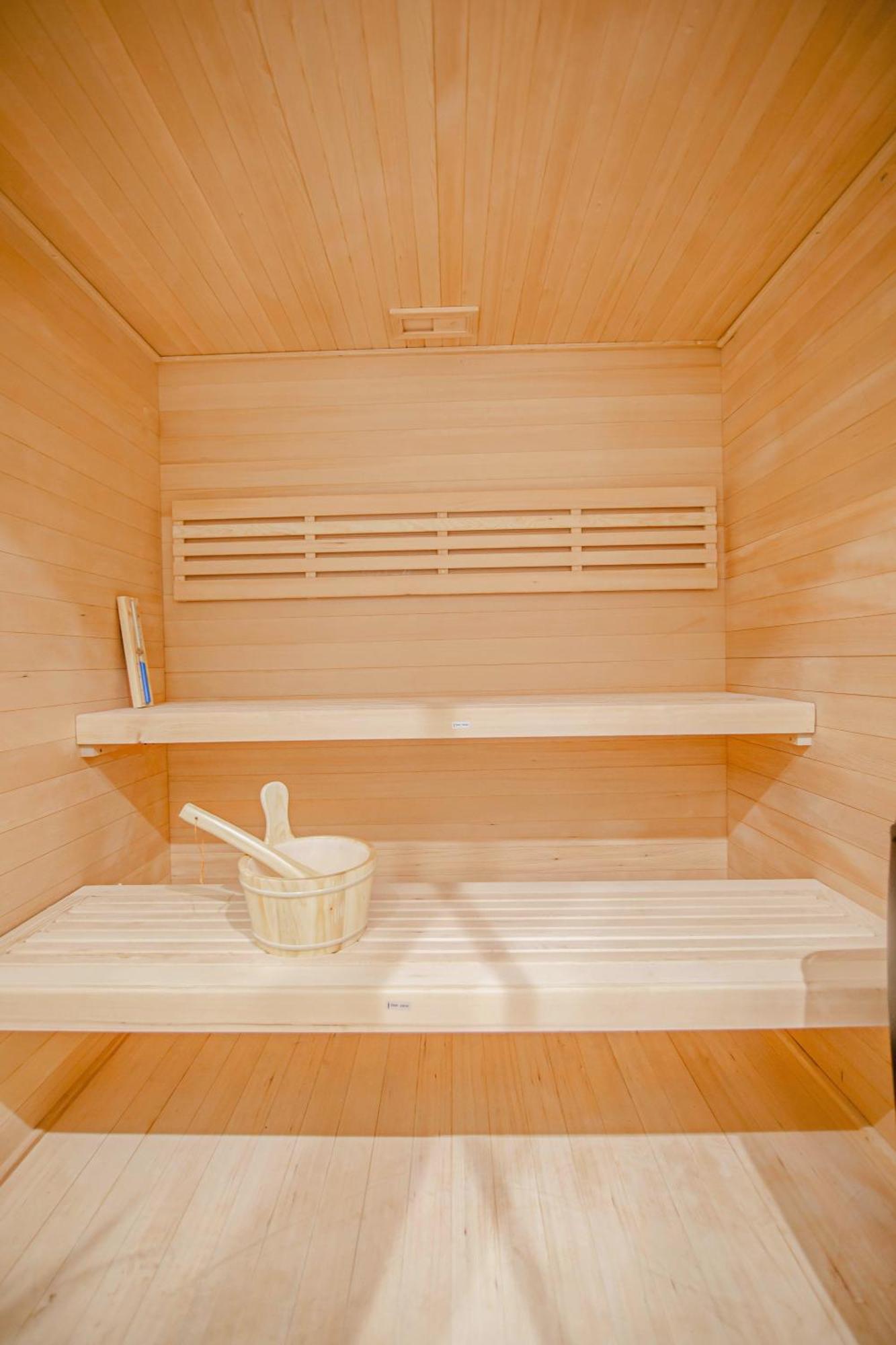 Modern Central Luxury Home With Hot Tub Sauna 11Ppl เชฟฟิลด์ ภายนอก รูปภาพ