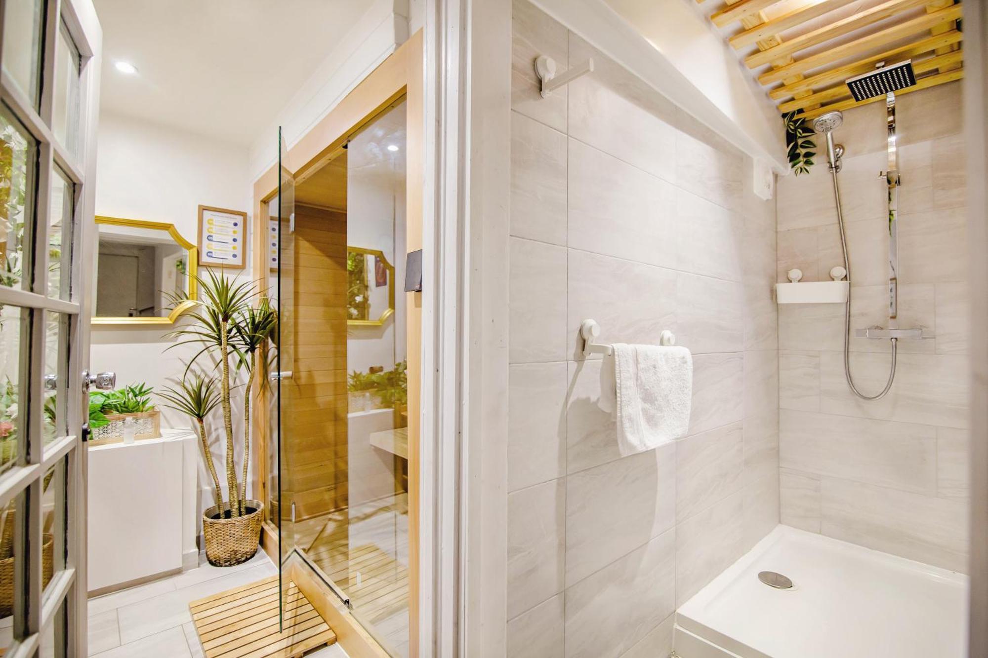 Modern Central Luxury Home With Hot Tub Sauna 11Ppl เชฟฟิลด์ ภายนอก รูปภาพ